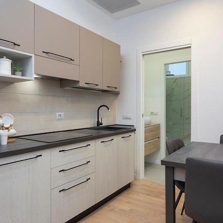 I Host Apartment - Val Strona 6 Milan Extérieur photo