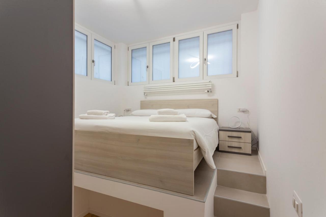 I Host Apartment - Val Strona 6 Milan Extérieur photo